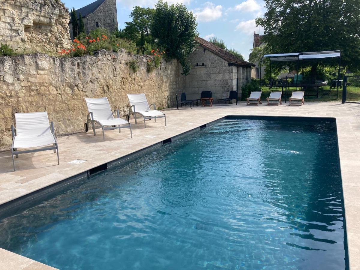 Logis Auberge De Crissay Exterior photo