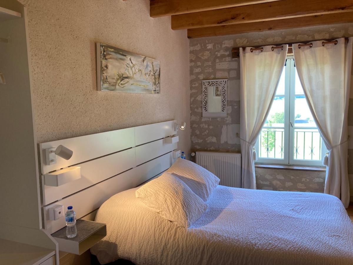 Logis Auberge De Crissay Exterior photo