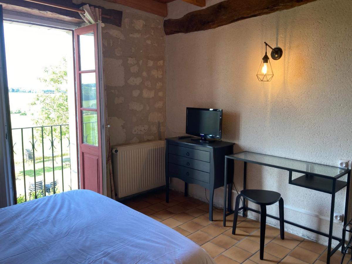 Logis Auberge De Crissay Exterior photo