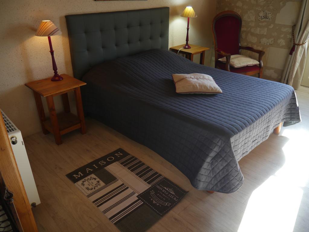 Logis Auberge De Crissay Room photo