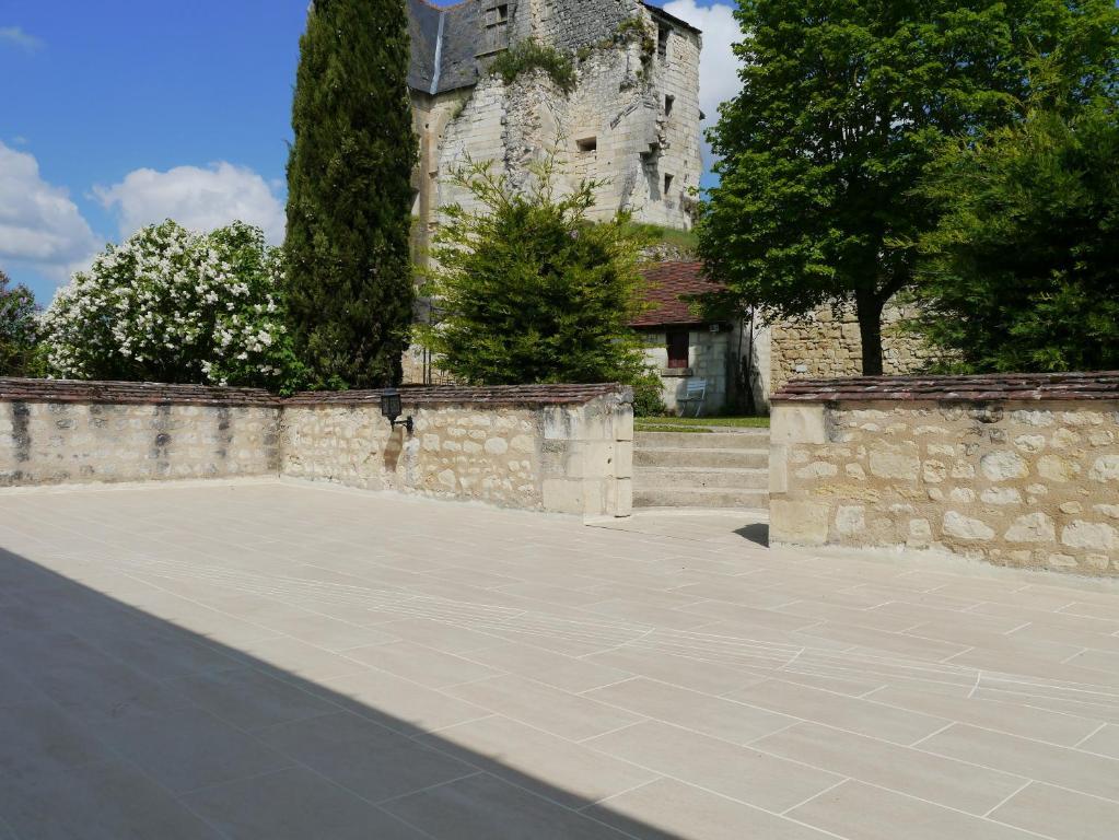 Logis Auberge De Crissay Exterior photo